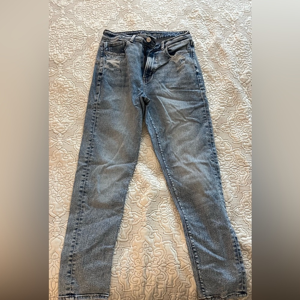 American Eagle Mom Jeans